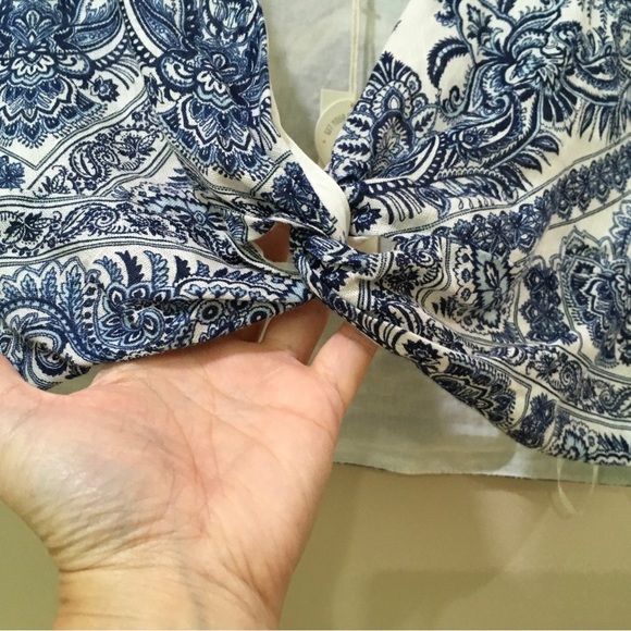 New C&C California Large 100% Linen Cropped Top Blue Paisley Boho Women’s - Picture 4 of 6